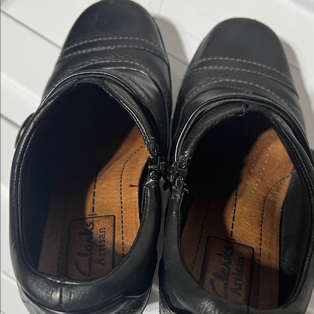 Clarks Black Leather Buckle Heels - Picture 7 of 11